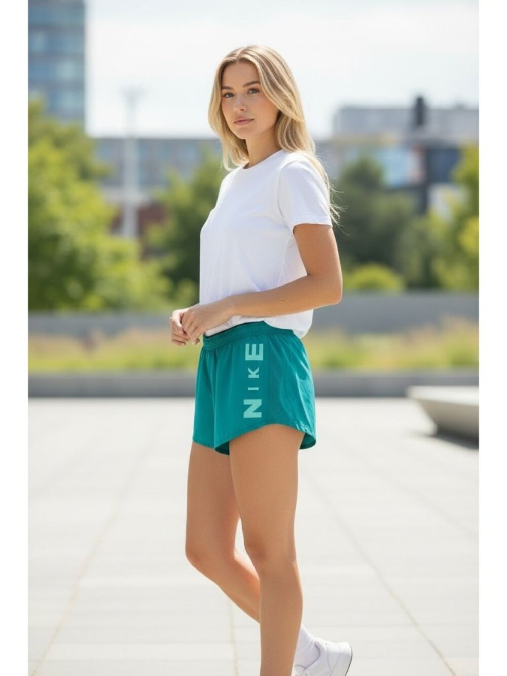 Nike Dri-Fit Womens Size XL Blue Teal Running Shorts logo Elastic Waistband NEW